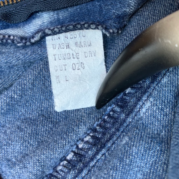 v i n t a g e :: Acid Wash High Rise Denim Shorts - Picture 5 of 7